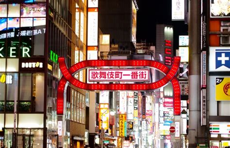 Shinjuku's Hidden Magic: Off-the-Beaten-Path Activities to Try